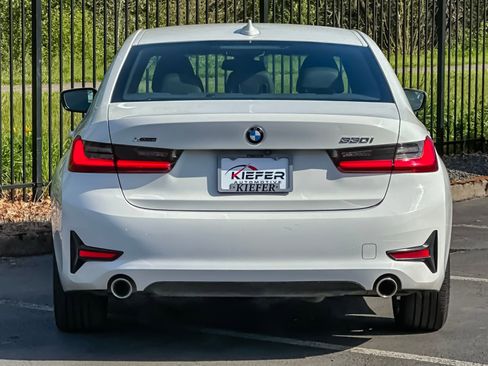 Used 2021 BMW 330i xDrive Sedan image 4