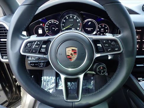 Used 2023 Porsche Cayenne Platinum Edition AWD/4WD image 14