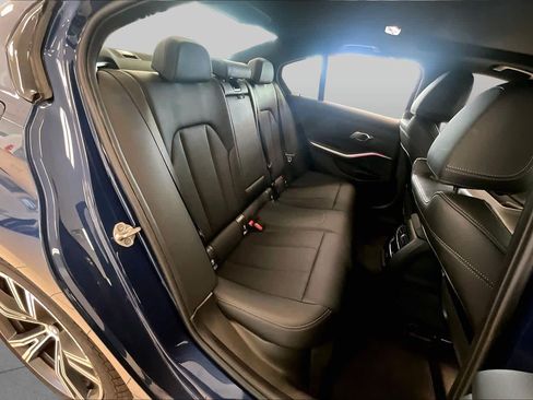 Used 2023 BMW 330i Sedan w/ Premium Package RWD image 19