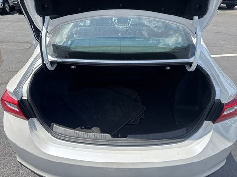 Used 2016 Chevrolet Malibu LT FWD image 40