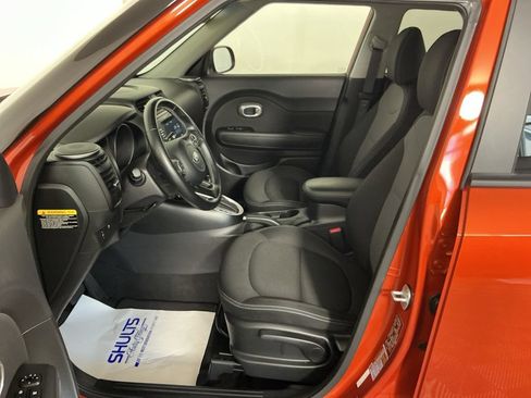 Used 2019 Kia Soul + FWD image 14