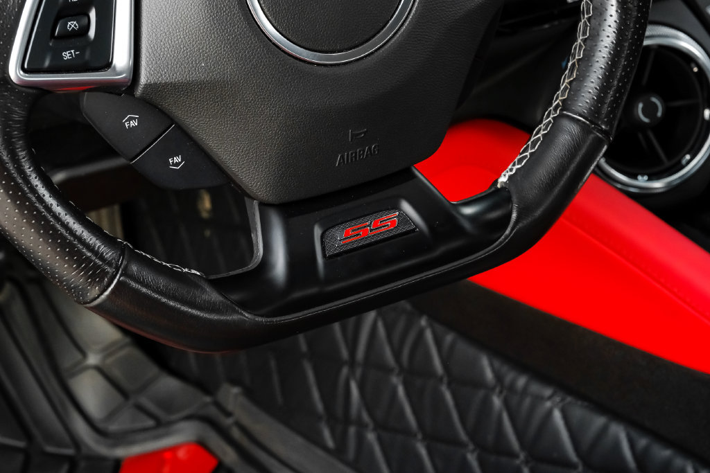 Used 2022 Chevrolet Camaro SS RWD image 14