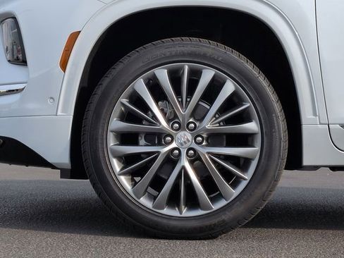 New 2026 Buick Enclave Avenir w/ Super Cruise Package image 32