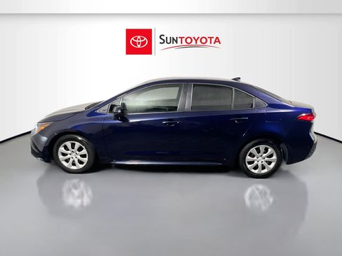 Used 2025 Toyota Corolla LE FWD image 7
