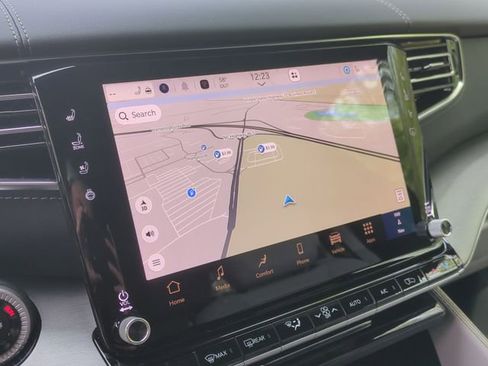 New 2026 Jeep Grand Wagoneer Limited AWD/4WD image 36