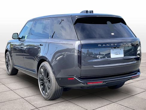 New 2026 Land Rover Range Rover Long Wheelbase SE AWD/4WD image 3
