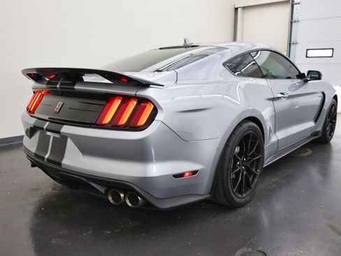 Used 2020 Ford Mustang Shelby GT350 w/ Technology Package image 3