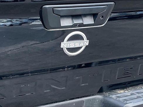 Certified 2025 Nissan Frontier SV RWD image 29