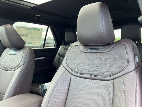 New 2026 Ford Explorer Platinum w/ LUX Leather Package AWD/4WD image 12