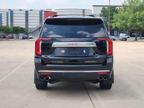 Used 2024 GMC Yukon XL Denali AWD/4WD image 6