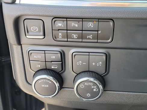 Used 2025 Chevrolet Tahoe LT image 22