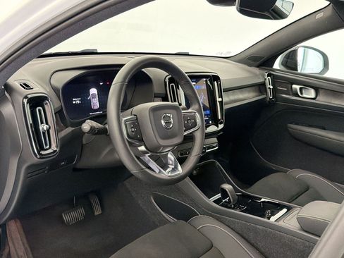 Used 2023 Volvo C40 P8 Recharge Ultimate AWD/4WD image 4