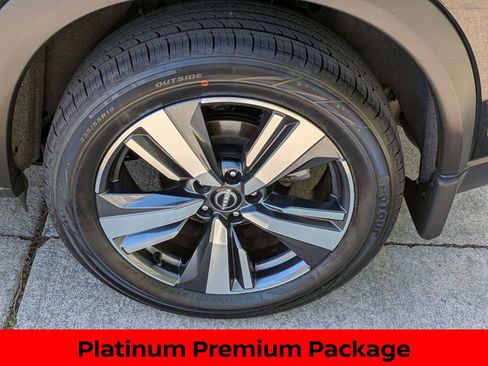 Certified 2023 Nissan Rogue Platinum w/ Platinum Premium Package AWD/4WD image 13