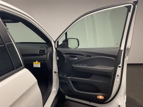 New 2026 Honda Ridgeline Black Edition image 24