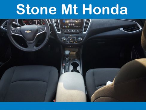 Used 2023 Chevrolet Malibu LS image 12