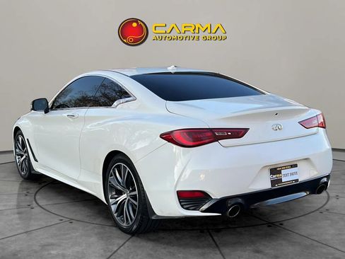 Used 2017 INFINITI Q60 2.0t w/ Moonroof Package image 5