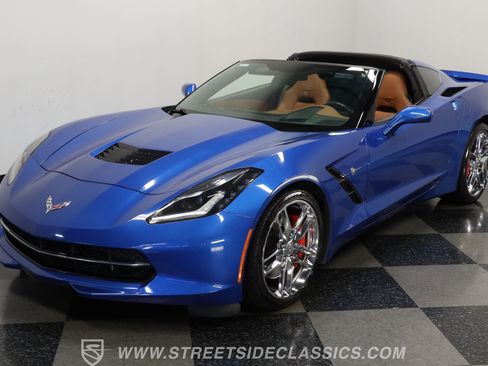 Used 2015 Chevrolet Corvette Stingray Coupe w/ 3LT Preferred Equipment Group image 17