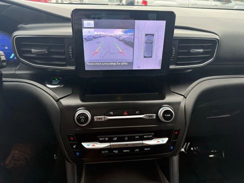 Used 2020 Ford Explorer ST image 19