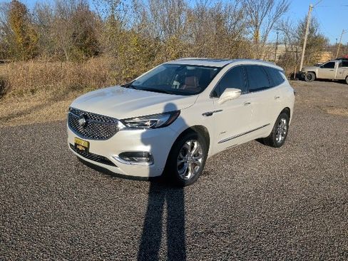 Used 2020 Buick Enclave Avenir w/ Avenir Technology Package image 1