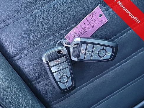 Used 2018 Ford Edge SEL w/ Equipment Group 201A image 20