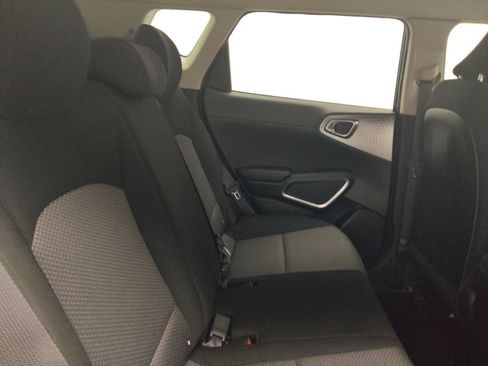 Used 2020 Kia Soul LX FWD image 19