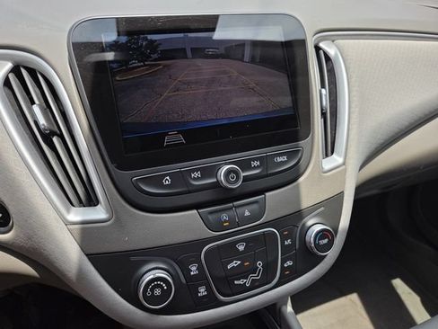 Used 2020 Chevrolet Malibu LS w/ Driver Confidence Package II FWD image 10
