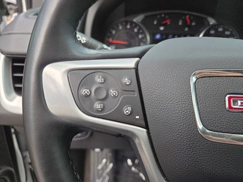 Used 2024 GMC Terrain SLT AWD/4WD image 27