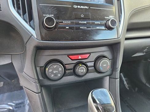 Used 2018 Subaru Crosstrek 2.0i Premium image 7