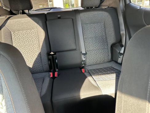 Used 2022 Chevrolet Equinox LT AWD/4WD image 19