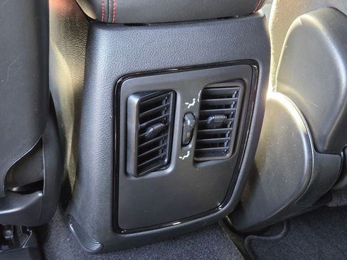 Used 2025 Dodge Durango GT w/ Blacktop Package AWD/4WD image 16