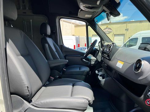 Used 2026 Mercedes-Benz Sprinter 2500 image 12