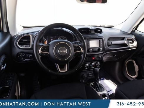 Used 2017 Jeep Renegade Latitude w/ Cold Weather Group AWD/4WD image 15