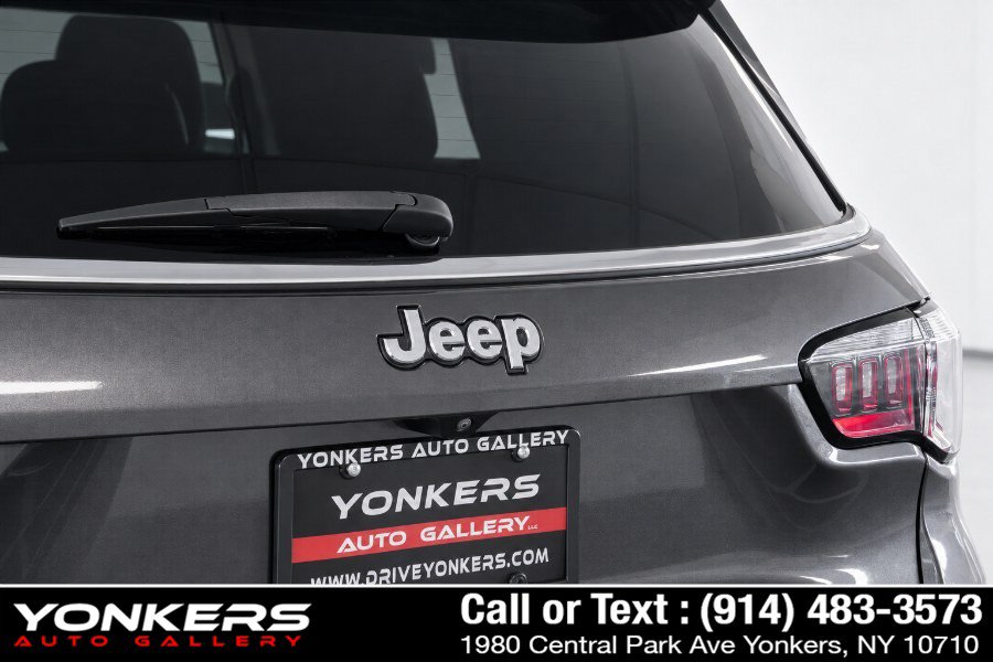 Used 2022 Jeep Compass Latitude AWD/4WD image 21