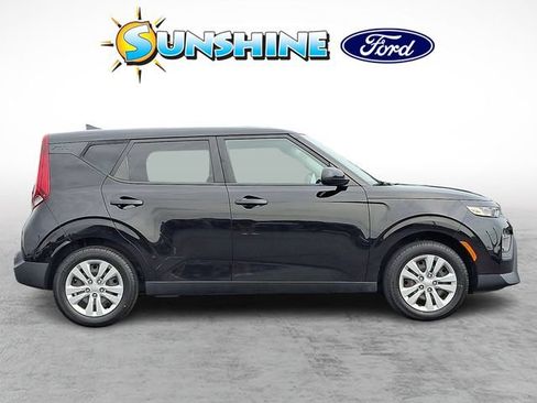 Used 2021 Kia Soul LX FWD image 7
