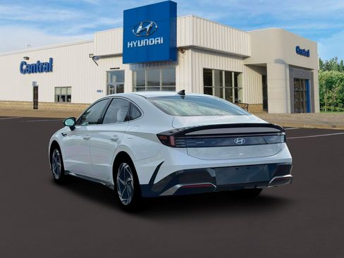 New 2026 Hyundai Sonata SEL FWD image 5