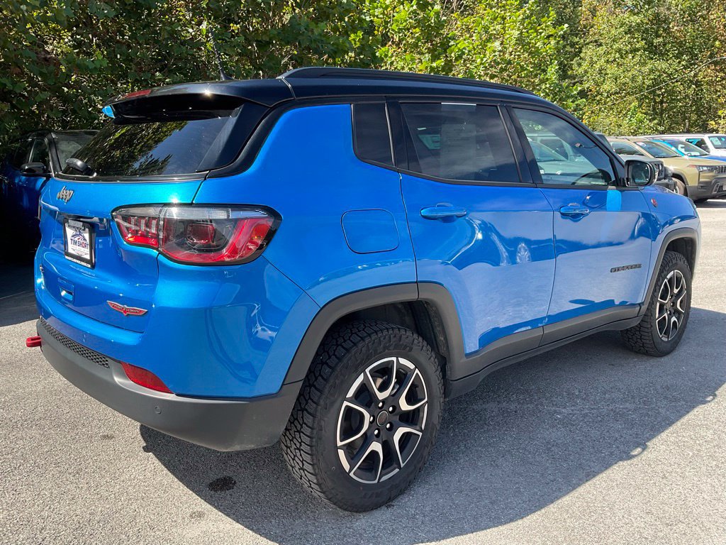 Used 2026 Jeep Compass Trailhawk AWD/4WD image 6