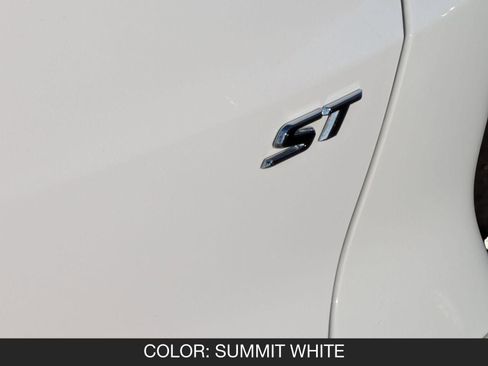 Used 2024 Buick Envista Sport Touring w/ Advanced Safety Package image 13