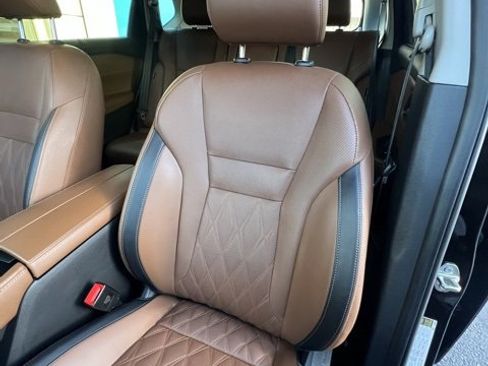 Used 2024 Nissan Rogue Platinum w/ Platinum Premium Package image 9