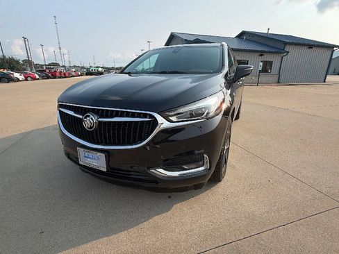 Used 2018 Buick Enclave Premium w/ Trailering Package AWD/4WD image 23