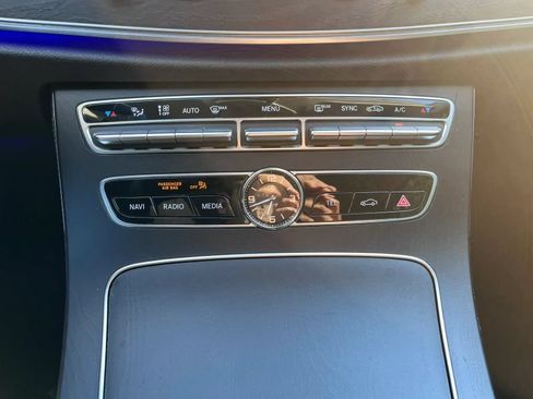 Used 2018 Mercedes-Benz E 300 image 22
