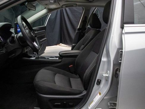 Used 2025 Nissan Altima 2.5 S image 25