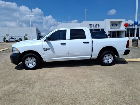 Used 2022 RAM 1500 Tradesman RWD image 2