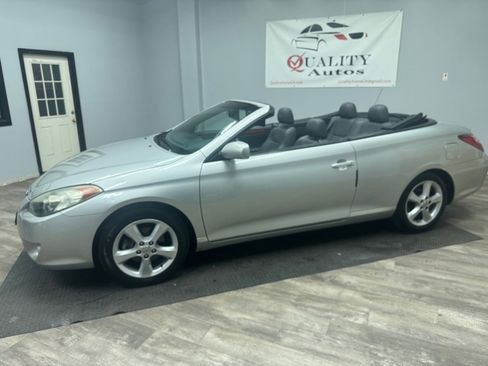 Used 2006 Toyota Solara SE FWD image 3
