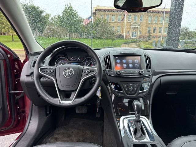 Used 2017 Buick Regal Sport Touring FWD image 13