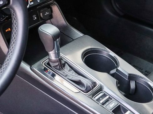 Certified 2025 Honda Civic Sport image 21