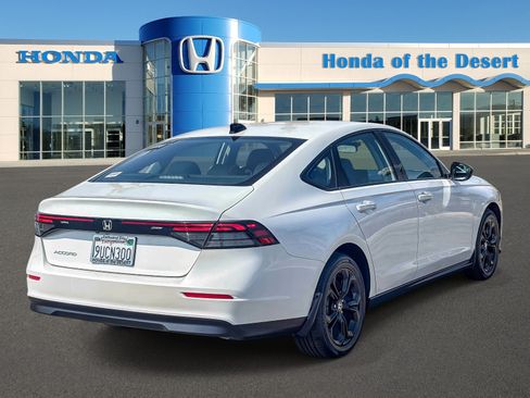 Certified 2025 Honda Accord SE image 7