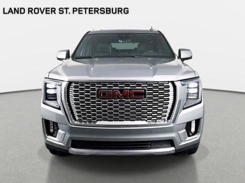 Used 2024 GMC Yukon Denali w/ Advanced Technology Package RWD image 2