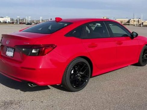 Used 2024 Honda Civic Sport image 8