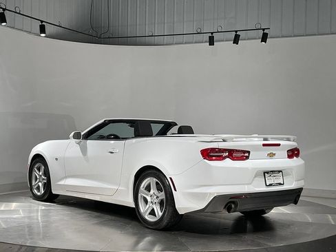 Used 2019 Chevrolet Camaro LT RWD image 9