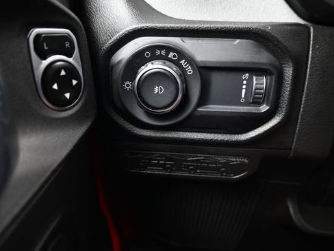 Used 2024 Jeep Wrangler Unlimited Sport AWD/4WD image 24